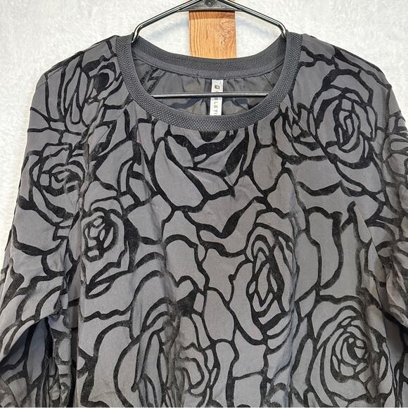 Fabletics Lola Back at it Black Rose Print Flock Long Sleeve Top Size M - Picture 3 of 10